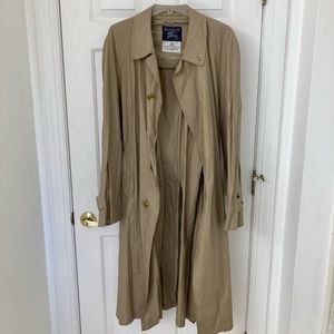 Vintage Burberrys Trench NO SIZE fits like a women’s medlarge or men’s small med